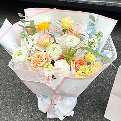 Bloemeninpakpapier met gladde textuur