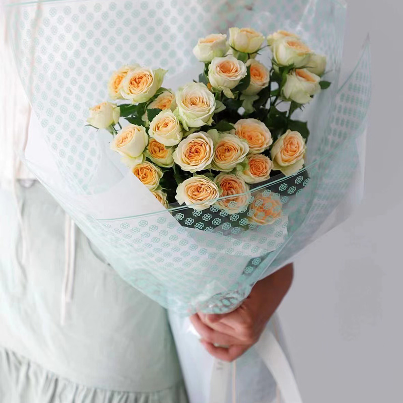 Doorschijnende plastic bloemenwikkelfolie