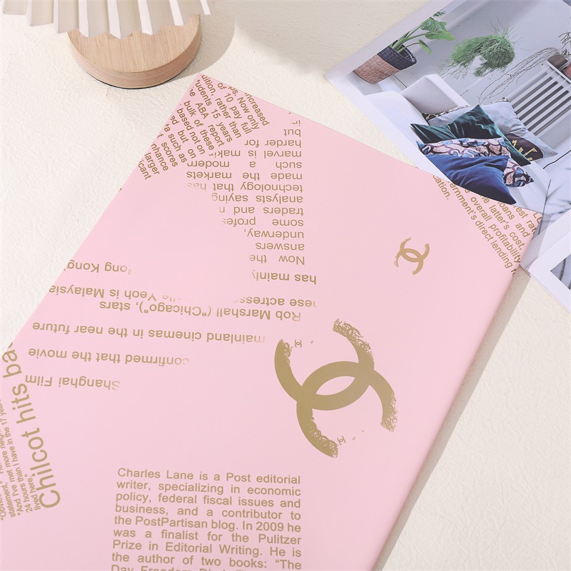 Inpakpapier van het merk Chanel