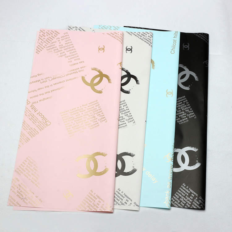 Inpakpapier van het merk Chanel