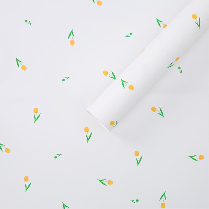 Boeket dik inpakpapier met artistieke woorden