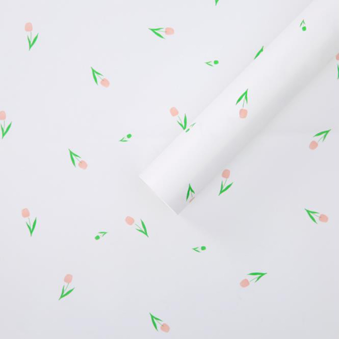 Boeket dik inpakpapier met artistieke woorden