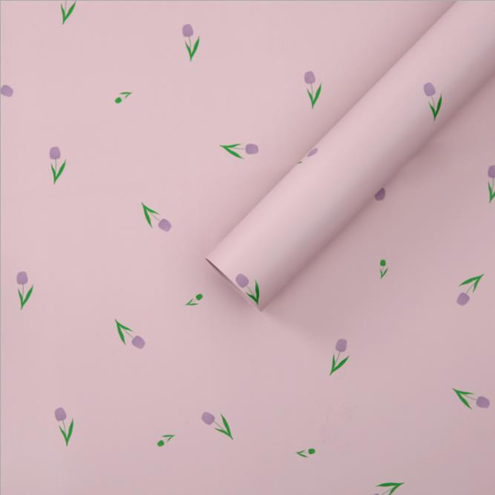 Boeket dik inpakpapier met artistieke woorden