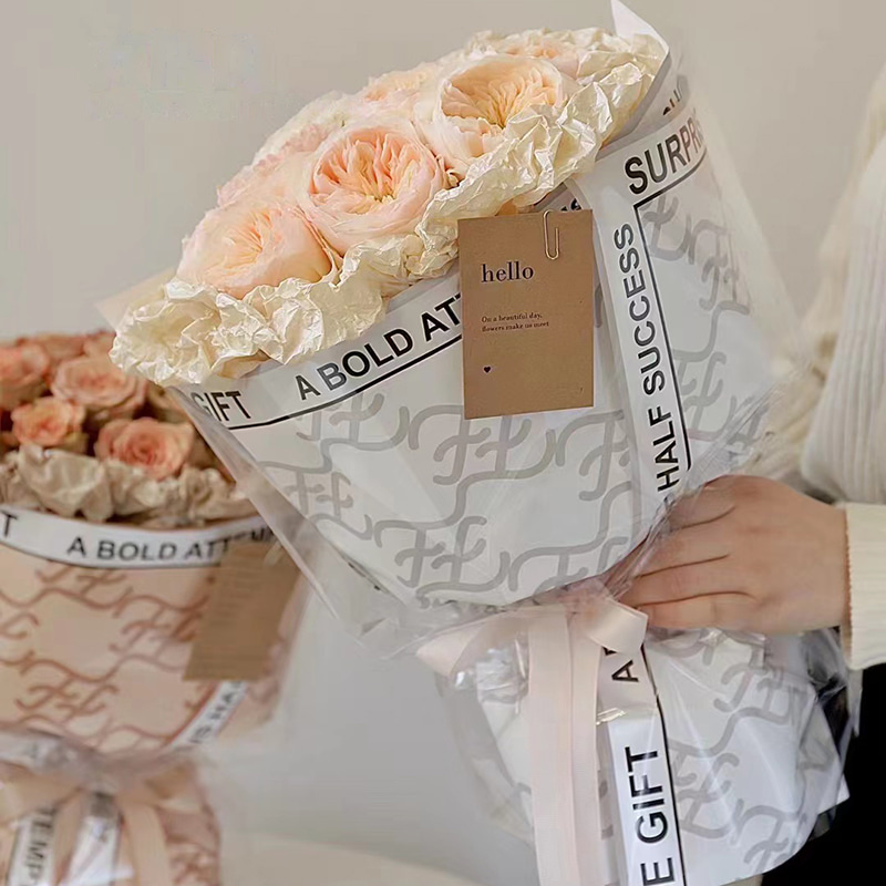 Merknaam Hera bloemeninpakpapier in verschillende kleuren