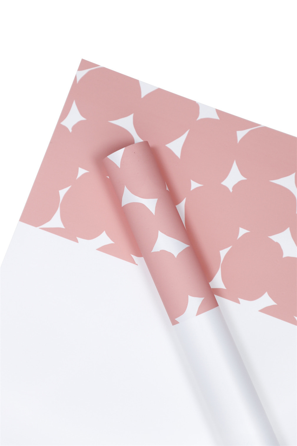 Tweekleurig inpakpapier met stippenbloemen