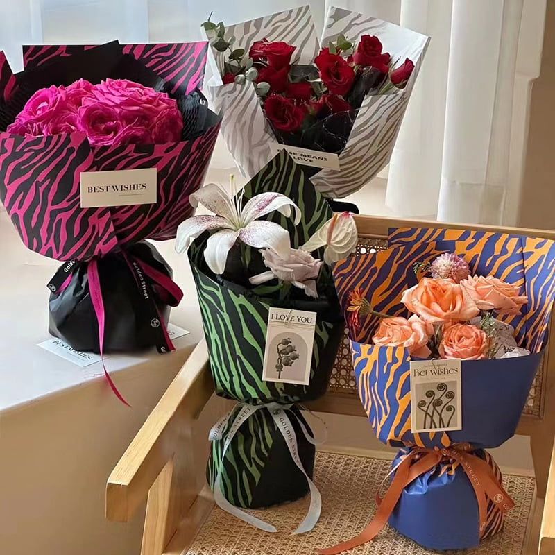 Zebraprint zeskleurig bloemeninpakpapier