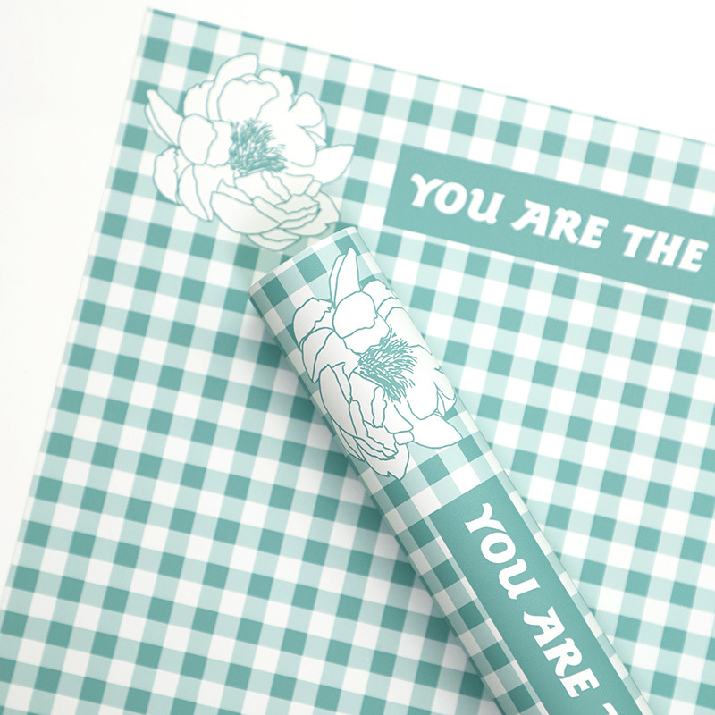 Inpakpapier met geruite veerbloemen