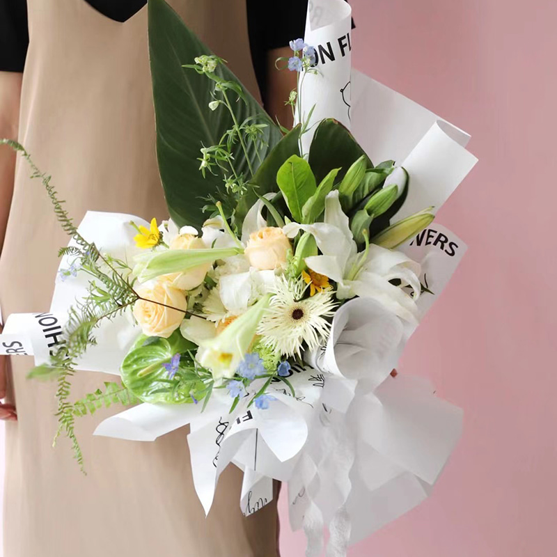 Bloemenliefde-boeket inpakpapier met rozenpatroon
